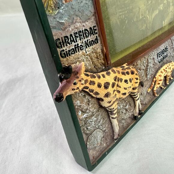 Ark Encounter Animal Kinds on the Ark 3D Frame Fits 4" x 6" Picture Souvenir - Picture 5 of 8